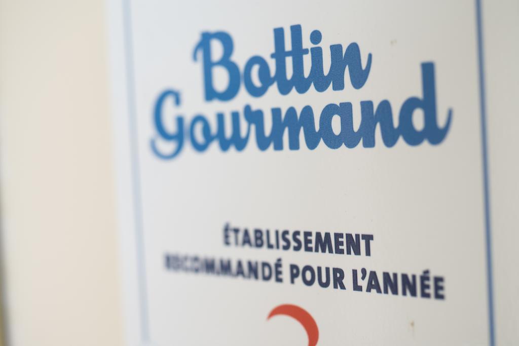 Logis Auberge Bienvenue Doue-la-Fontaine Bagian luar foto